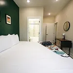 2Bed2Bathking Bedcentralwdwifi